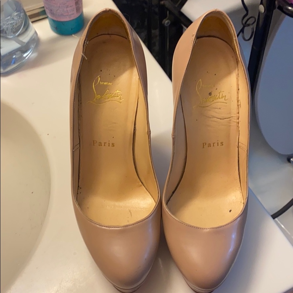 Beige Christian louboutin Bianca pumps